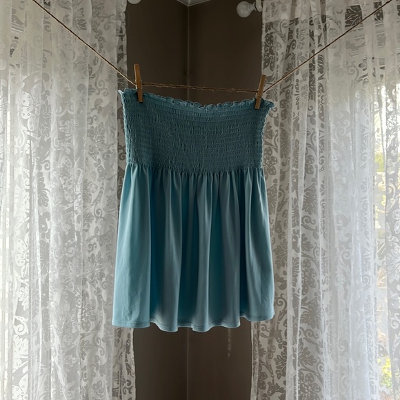 Light Blue Strapless Top - Picture 3 of 3